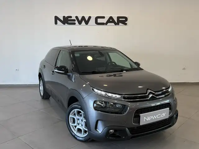 Citroen C4 Cactus view 2