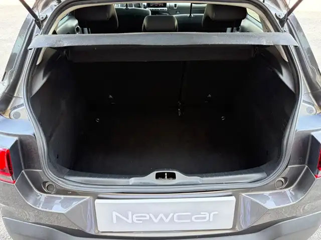 Citroen C4 Cactus view 10