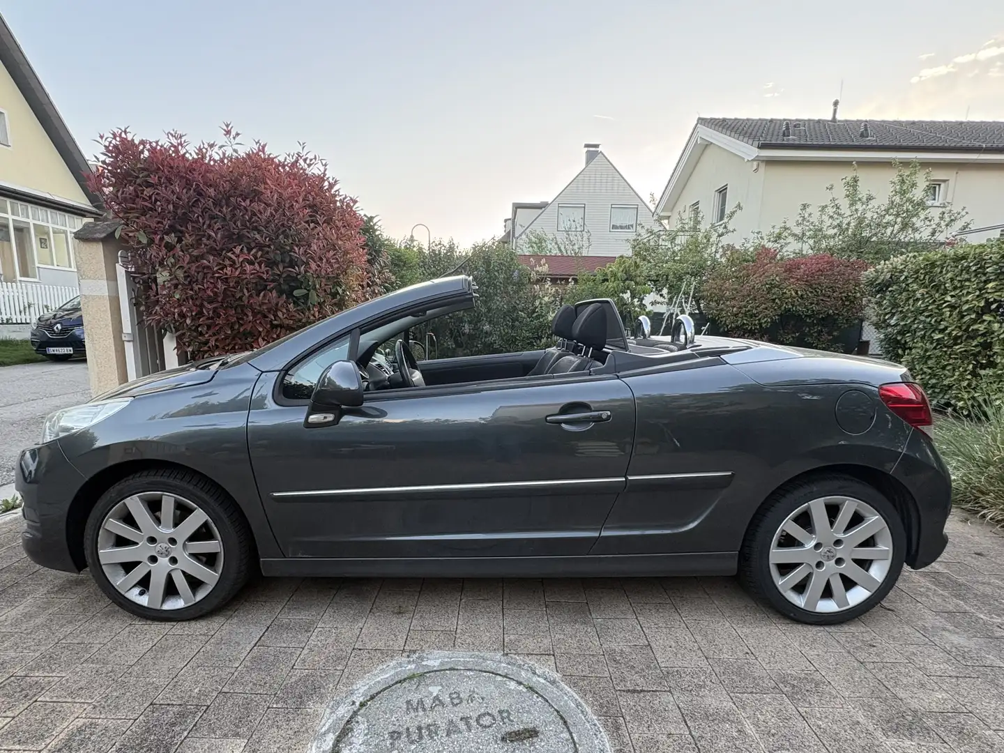 Peugeot 207 CC | NEUE Bremsen & Servo | Pickerl bis 02/2027 - 2