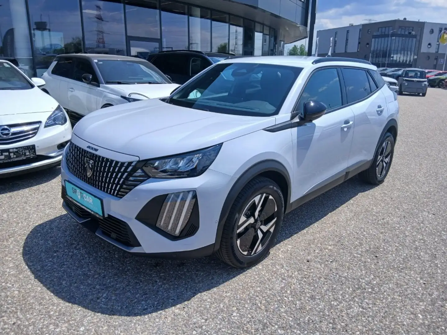 Peugeot 2008 Allure Hybrid 145 e-DCS6 - 1