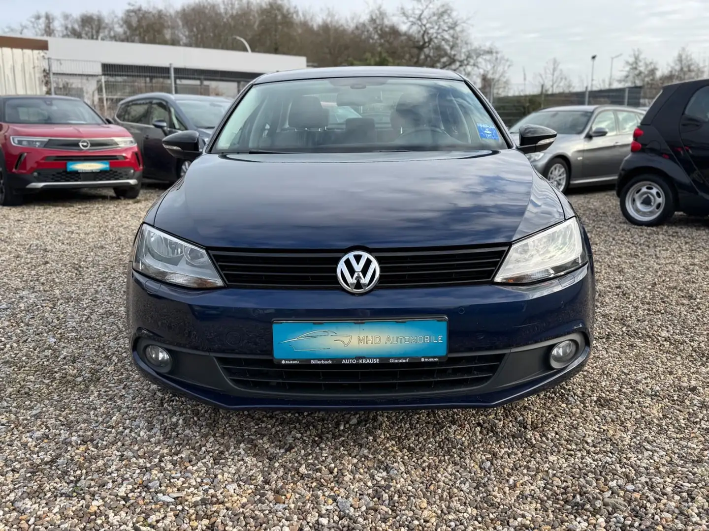 Volkswagen Jetta VI 2.0 TDI Match PDC Sitzh. Teilleder Blau - 2