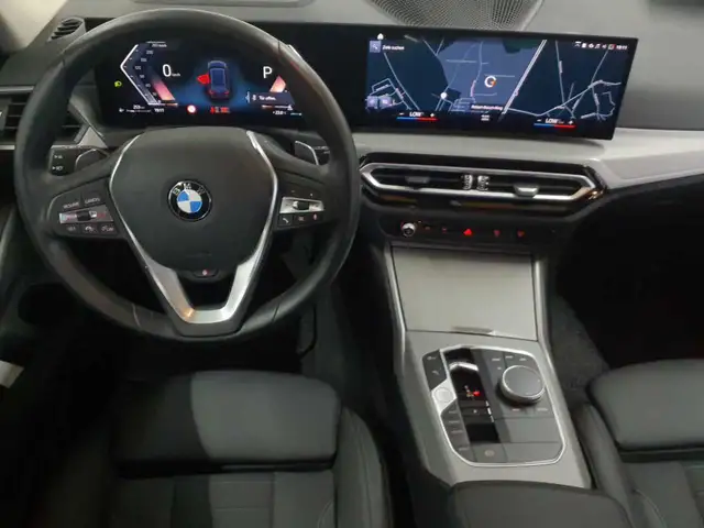 BMW 3 Series view 5