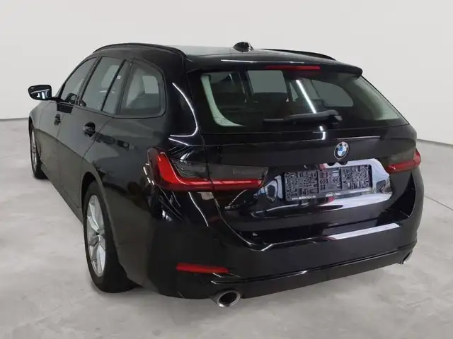BMW 3 Series view 2