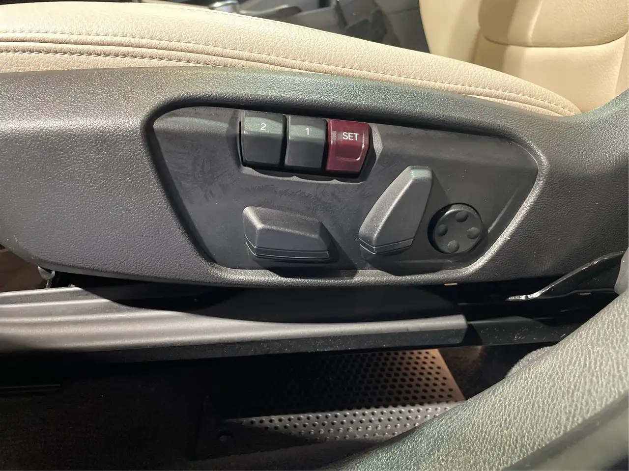 BMW X1 снимка BMW X1