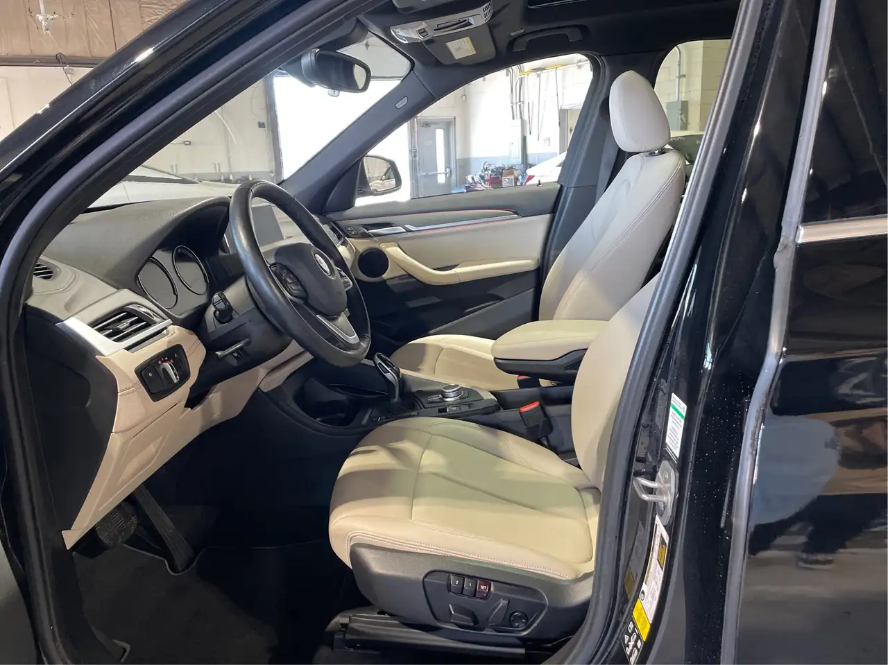 BMW X1 снимка BMW X1