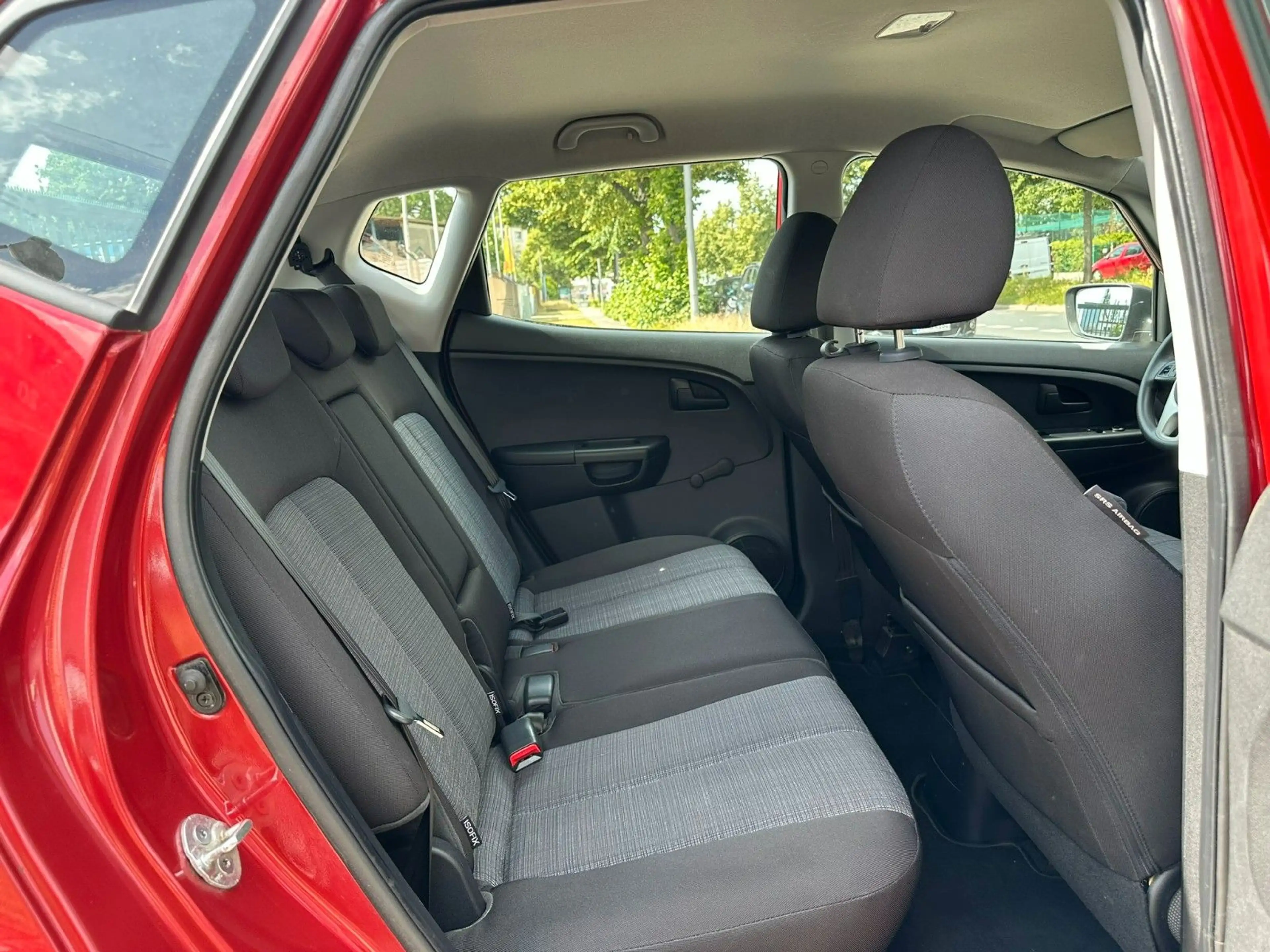 Kia Venga Vision Automatik — photo 10