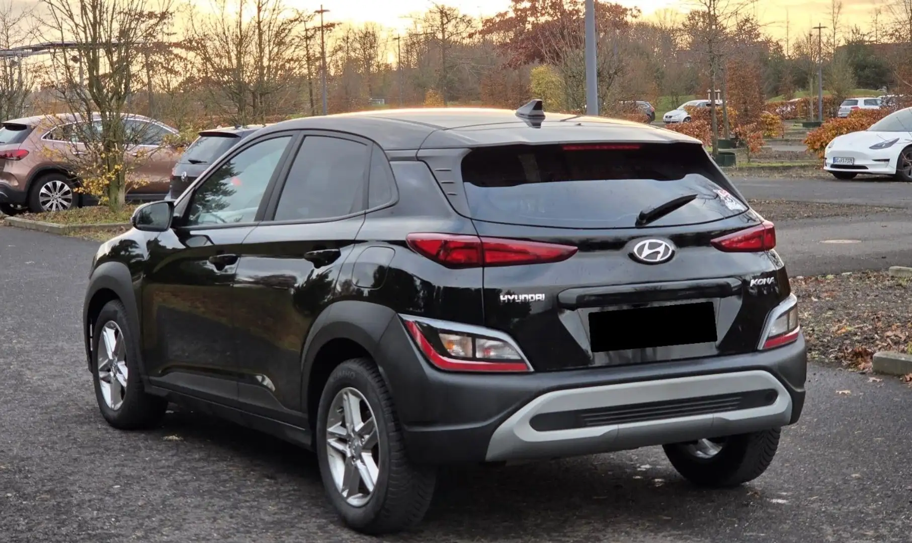 Hyundai KONA Pure 2WD|Navi|Touch|Shzg| Schwarz - 2
