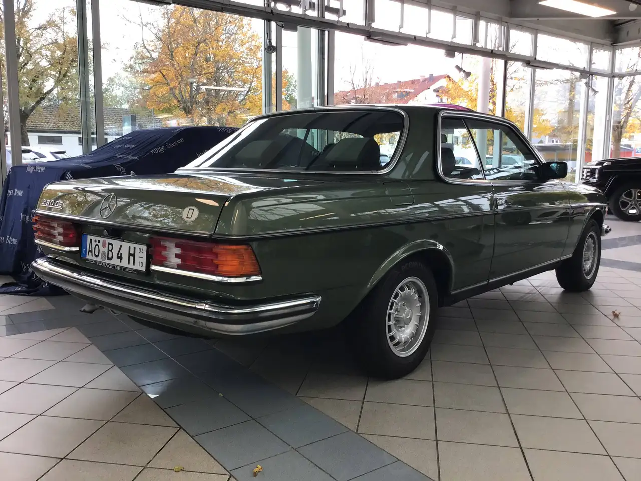Mercedes-Benz 230 CE Coupe / C123 / Oldtimer / H-Kennzeichen / Wertgutachten 15T€ / Schiebedach elektrisch, foto 3
