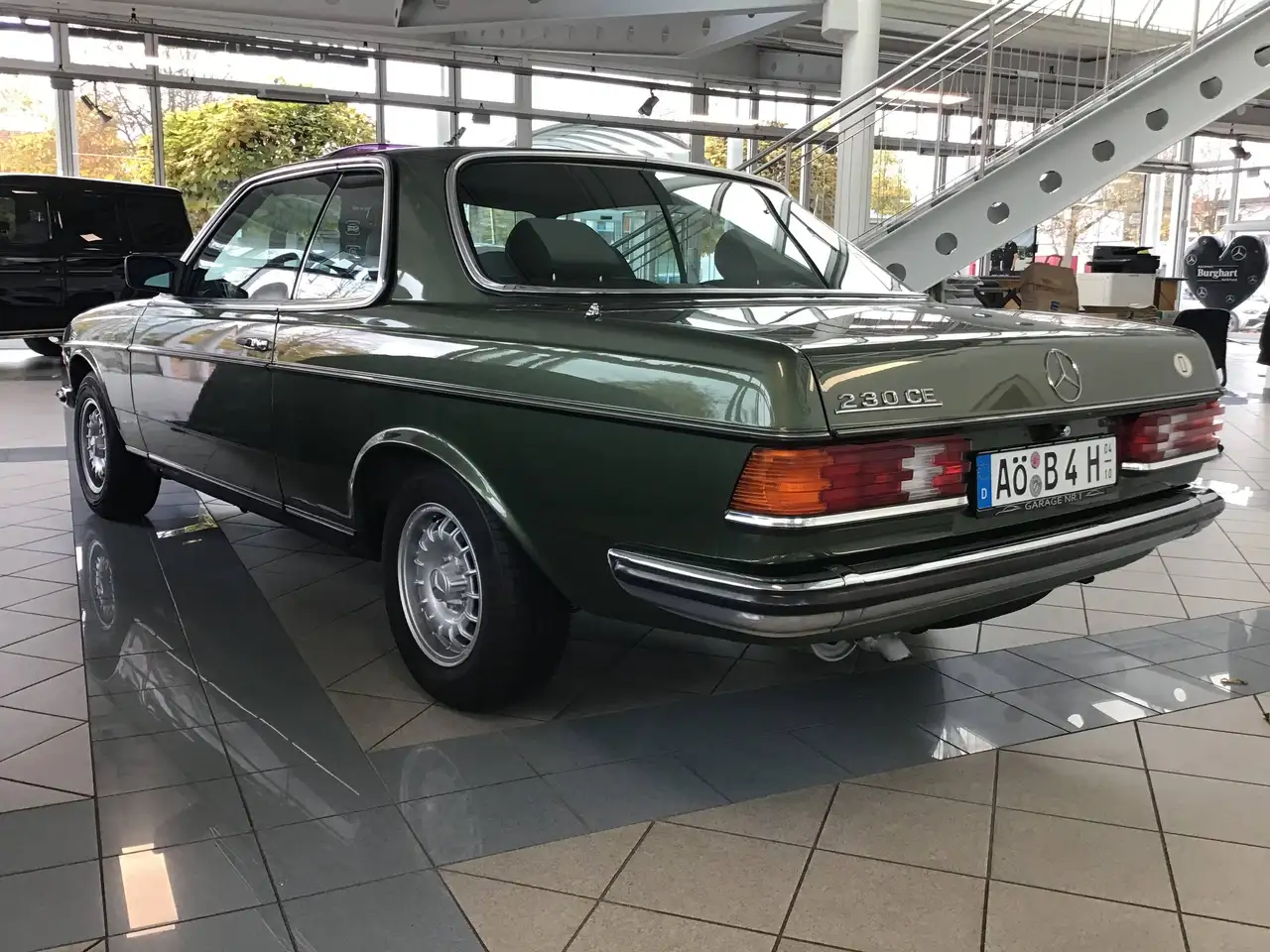 Mercedes-Benz 230 CE Coupe / C123 / Oldtimer / H-Kennzeichen / Wertgutachten 15T€ / Schiebedach elektrisch, foto 5