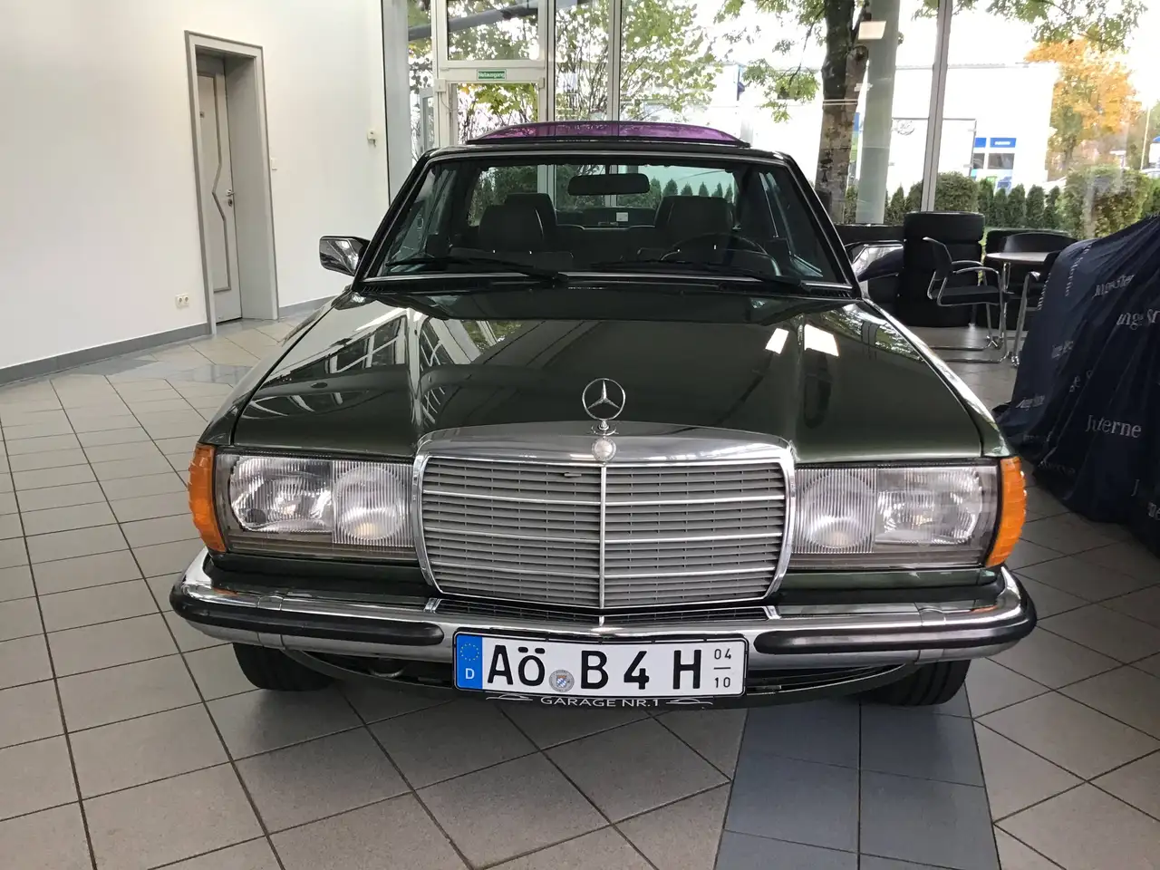 Mercedes-Benz 230 CE Coupe / C123 / Oldtimer / H-Kennzeichen / Wertgutachten 15T€ / Schiebedach elektrisch, foto 2
