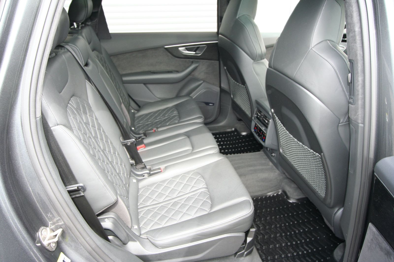 Audi SQ7 4.0 TDI quattro — photo 9