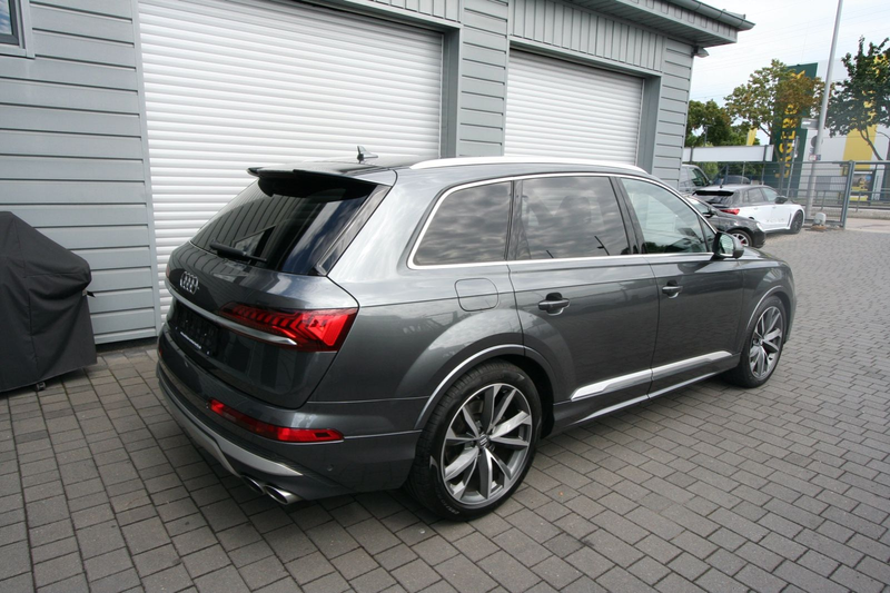 Audi SQ7 4.0 TDI quattro — photo 5
