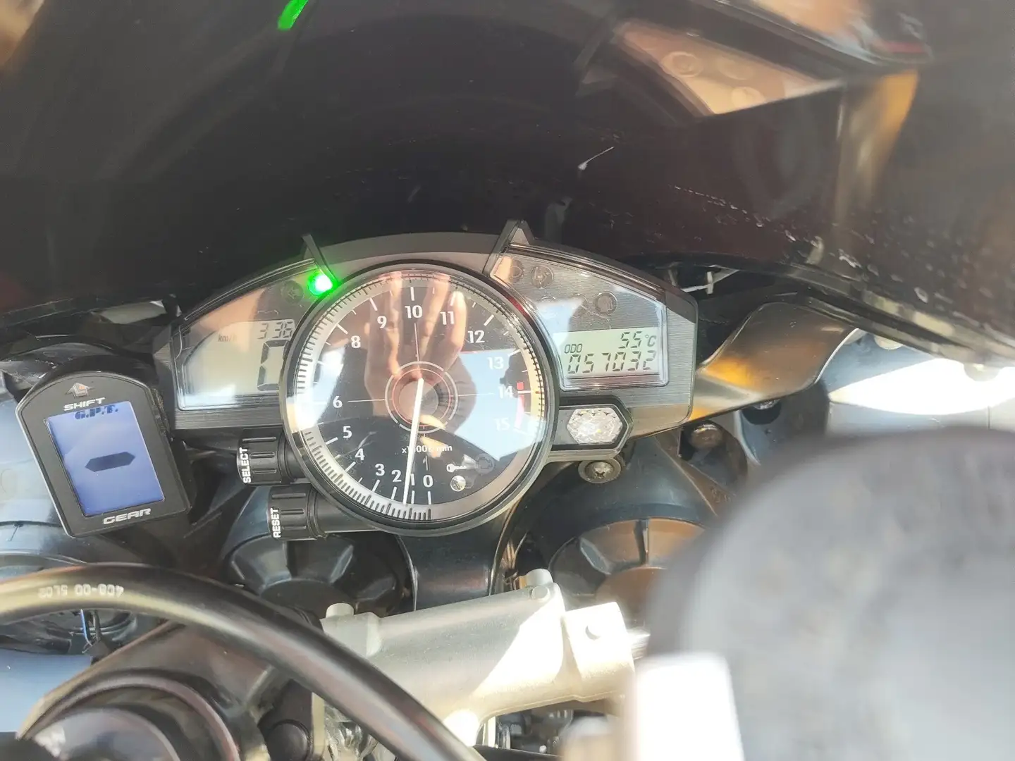 Yamaha YZF-R1 Wit - 1