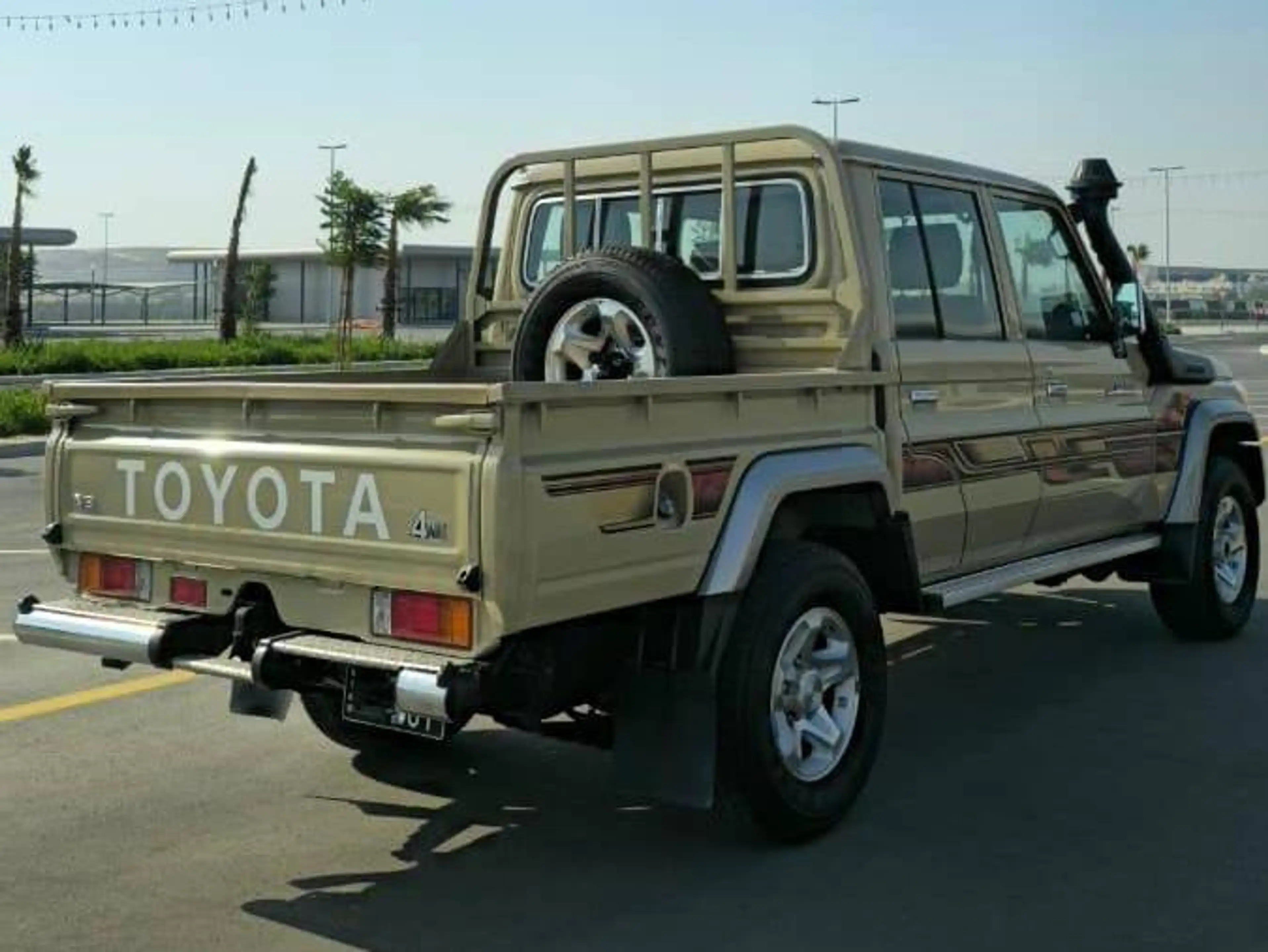 Toyota Land Cruiser Land Cruiser 79 Pickup Double Cab 4.5 V8 Diesel DEUTSCHE UNTERLAGEN SOFORT — photo 5