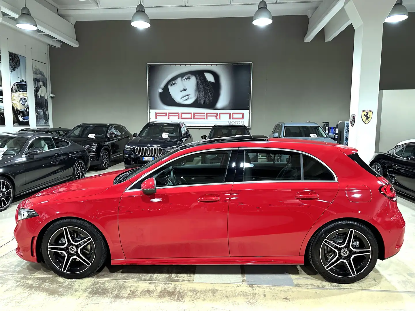 Mercedes-Benz A 180 Premium AMGauto -18"-Tetto-Display 10,25-Pack Luci Rosso - 2
