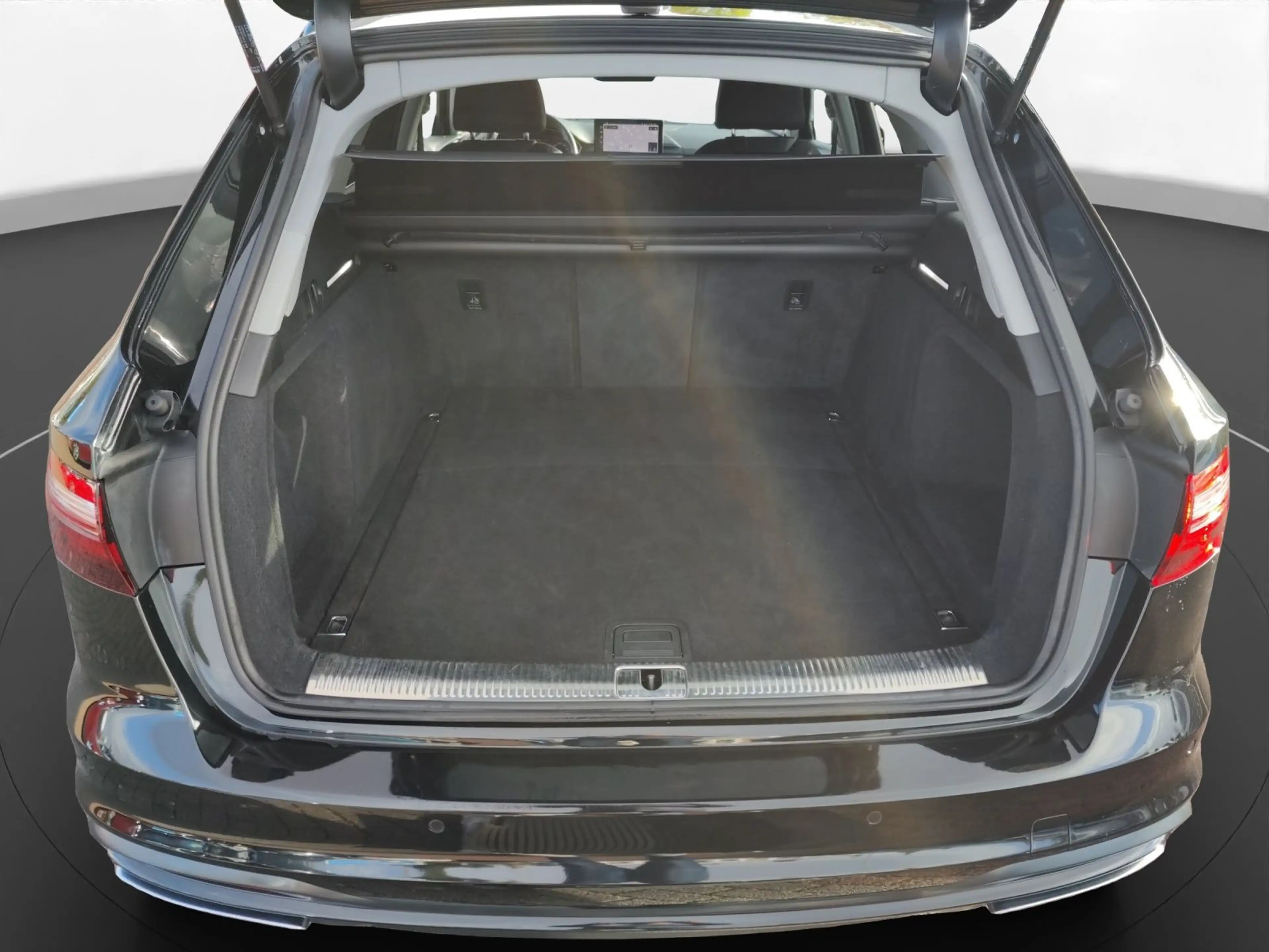 Audi A4 35 2.0 TFSI advanced S-tronic Navi LED — photo 10