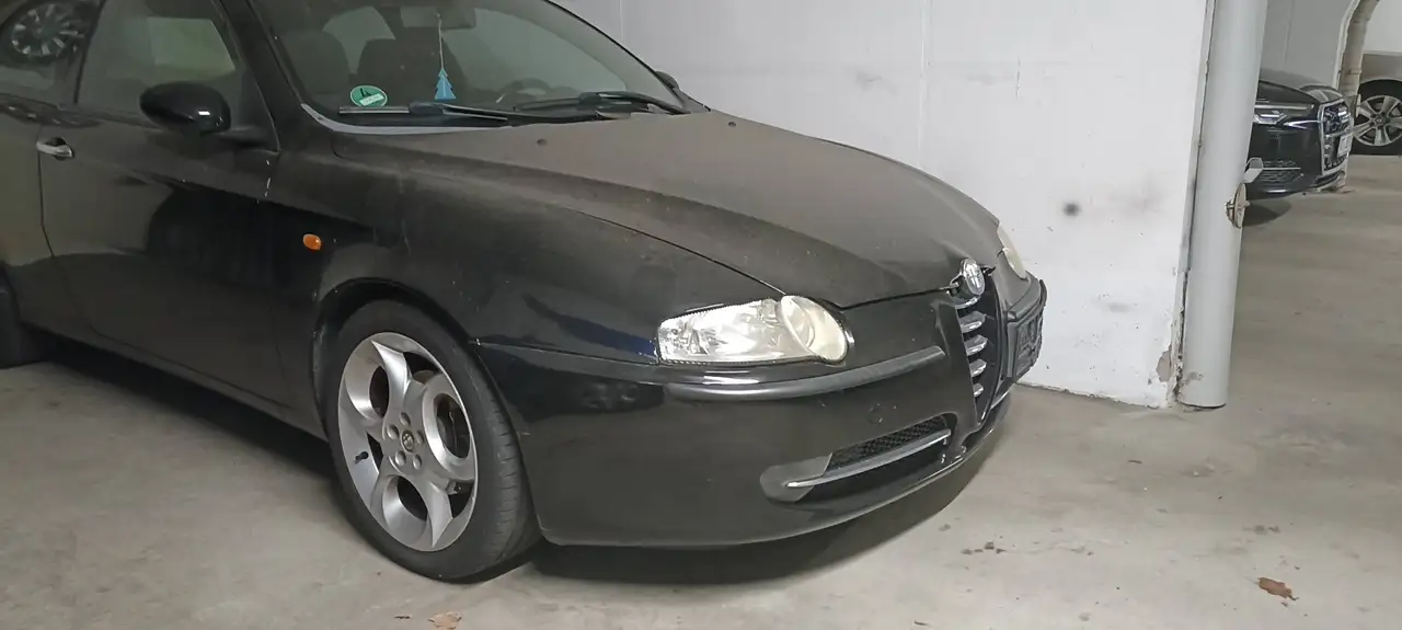 Alfa Romeo 147 2.0 Twin Spark Distinctive, foto 3