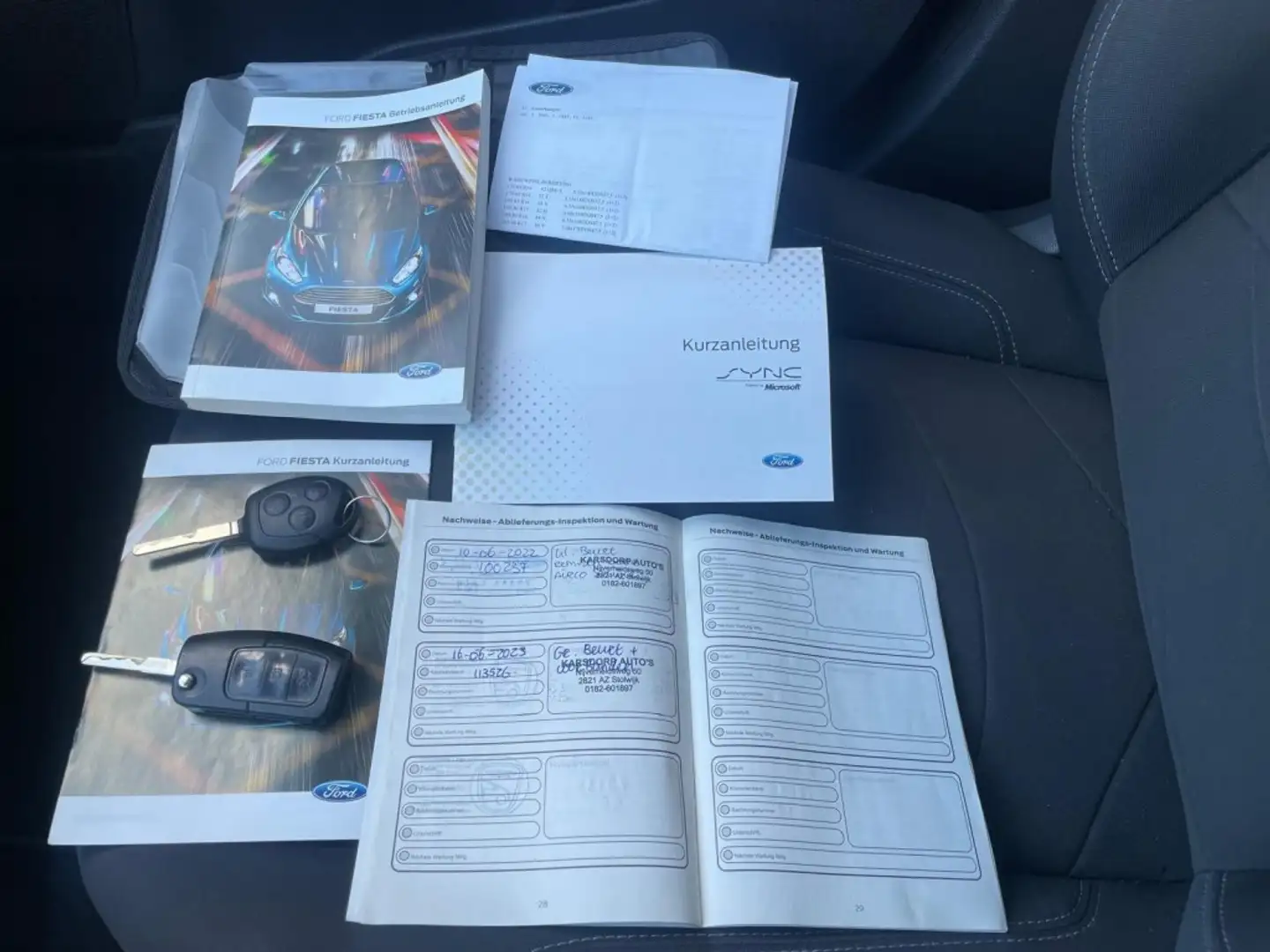 Ford Fiesta 1.0 ECOB. STYLE Two-Tone (Zwart dak)  Airco Stoelv Wit - 2