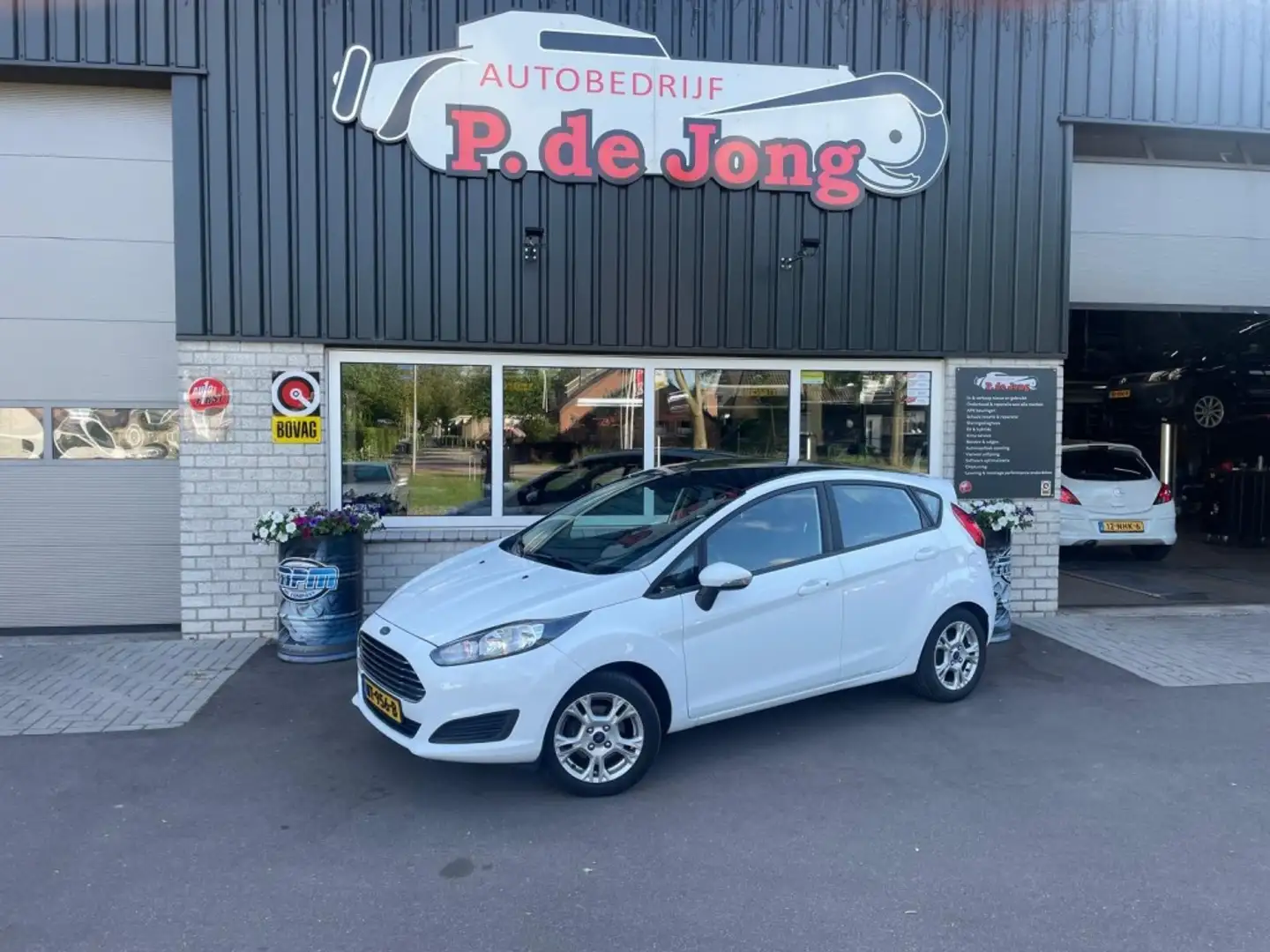 Ford Fiesta 1.0 ECOB. STYLE Two-Tone (Zwart dak)  Airco Stoelv Wit - 1