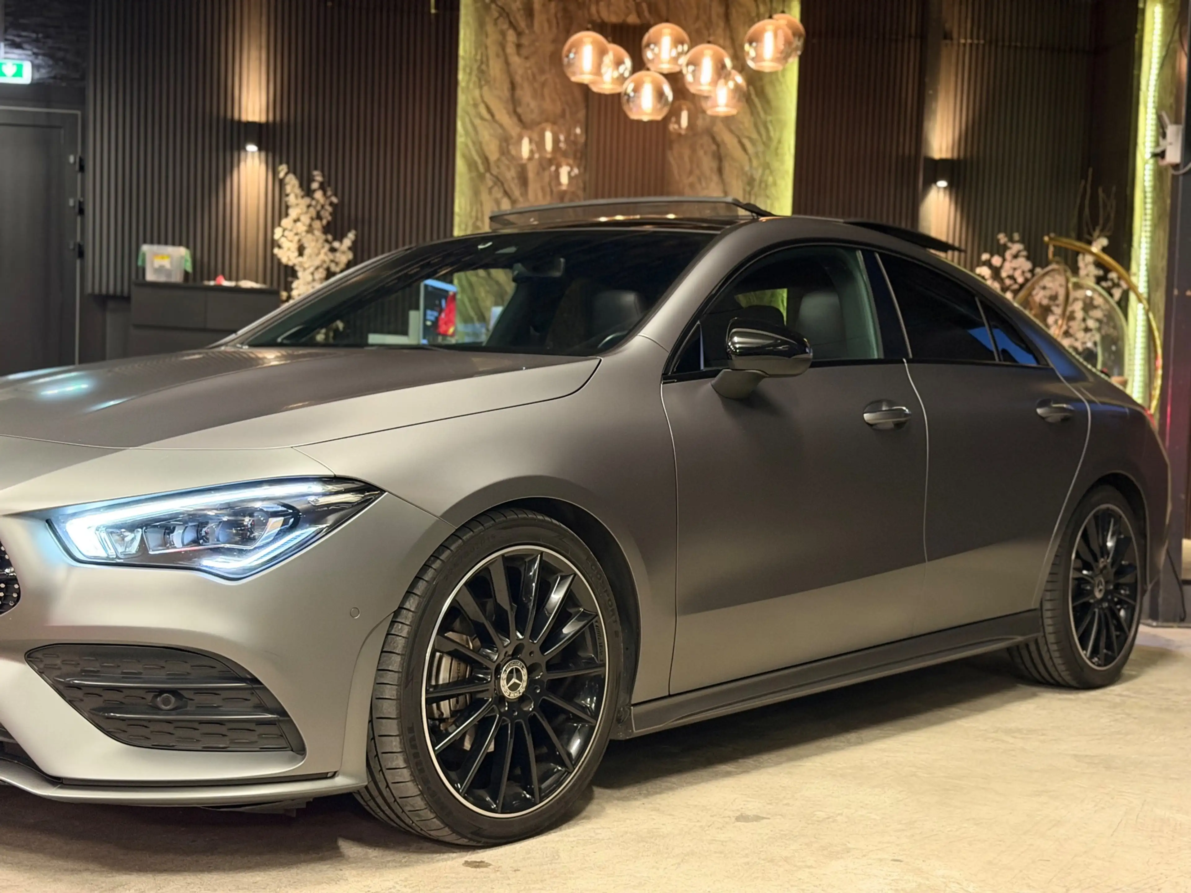 Mercedes-Benz CLA 180 AMG|PANO|SFEER|MEMORY|FULL OPTIONS — photo 6