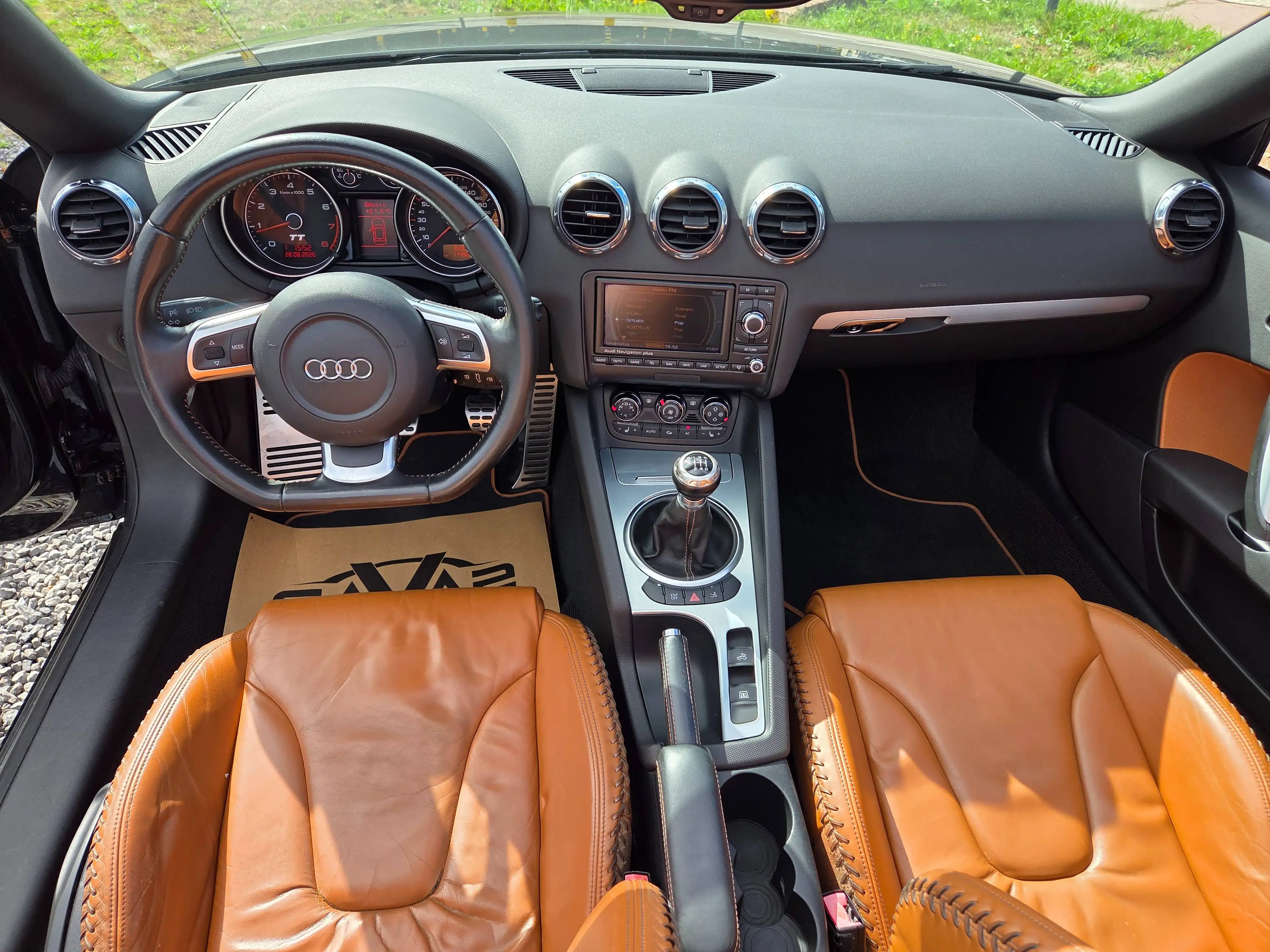 Audi TT TT Roadster 2.0 TFSI — photo 12
