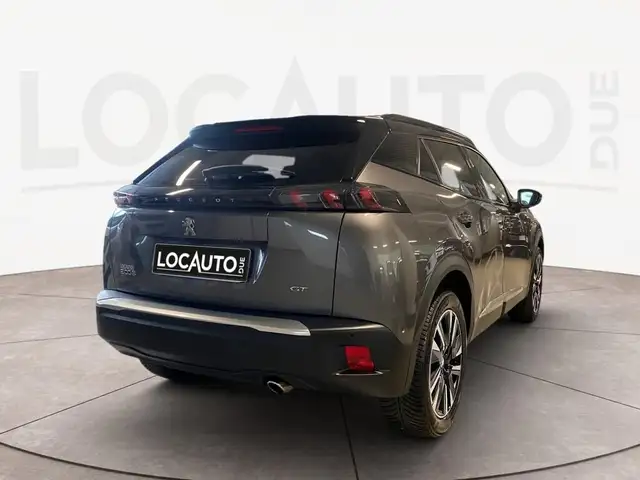 Peugeot 2008 view 4