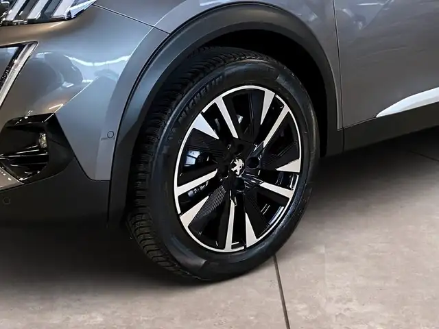 Peugeot 2008 view 15