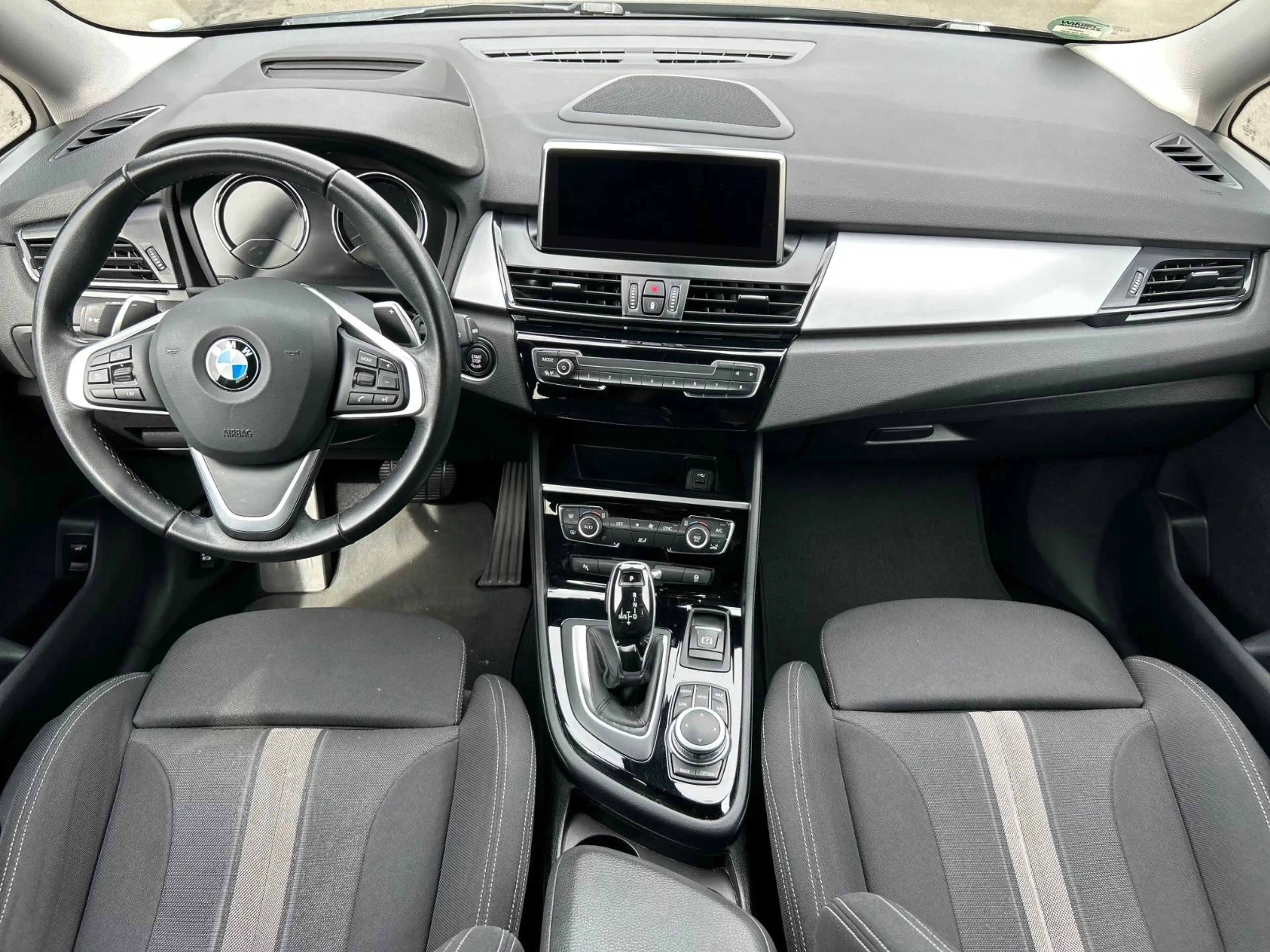 BMW 220 d Gran Tourer Advantage HUD/LED/ — photo 15