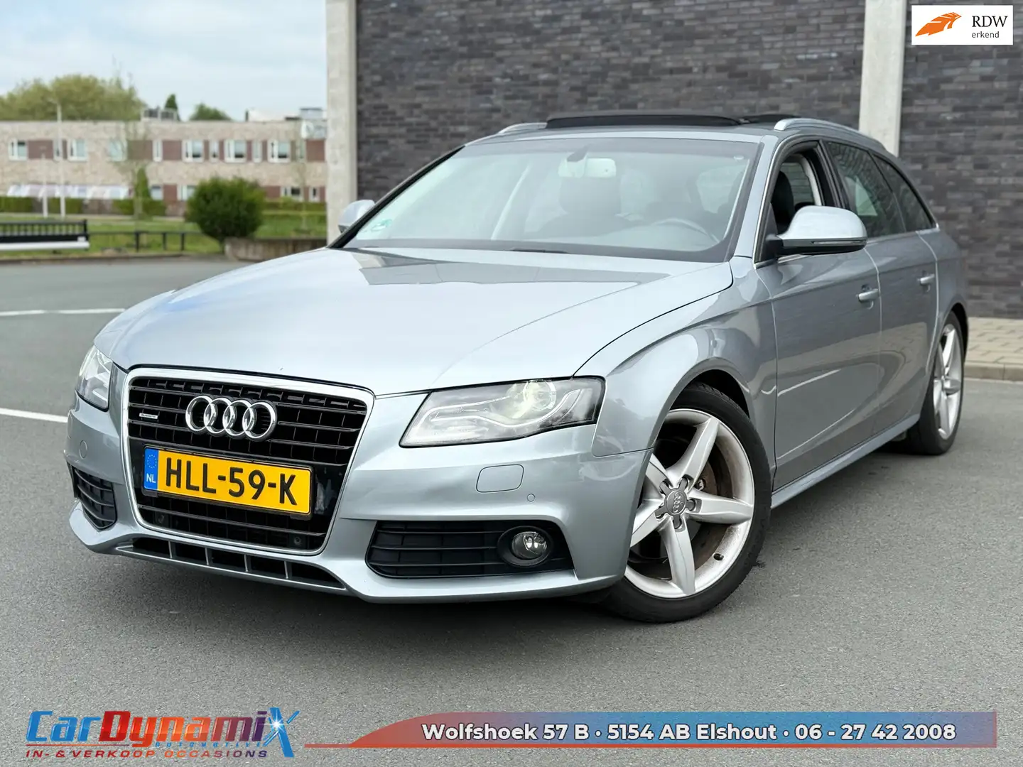 Audi A4 Avant 3.2 FSI Quattro // Leer // Navi // Pano // A Grau - 1