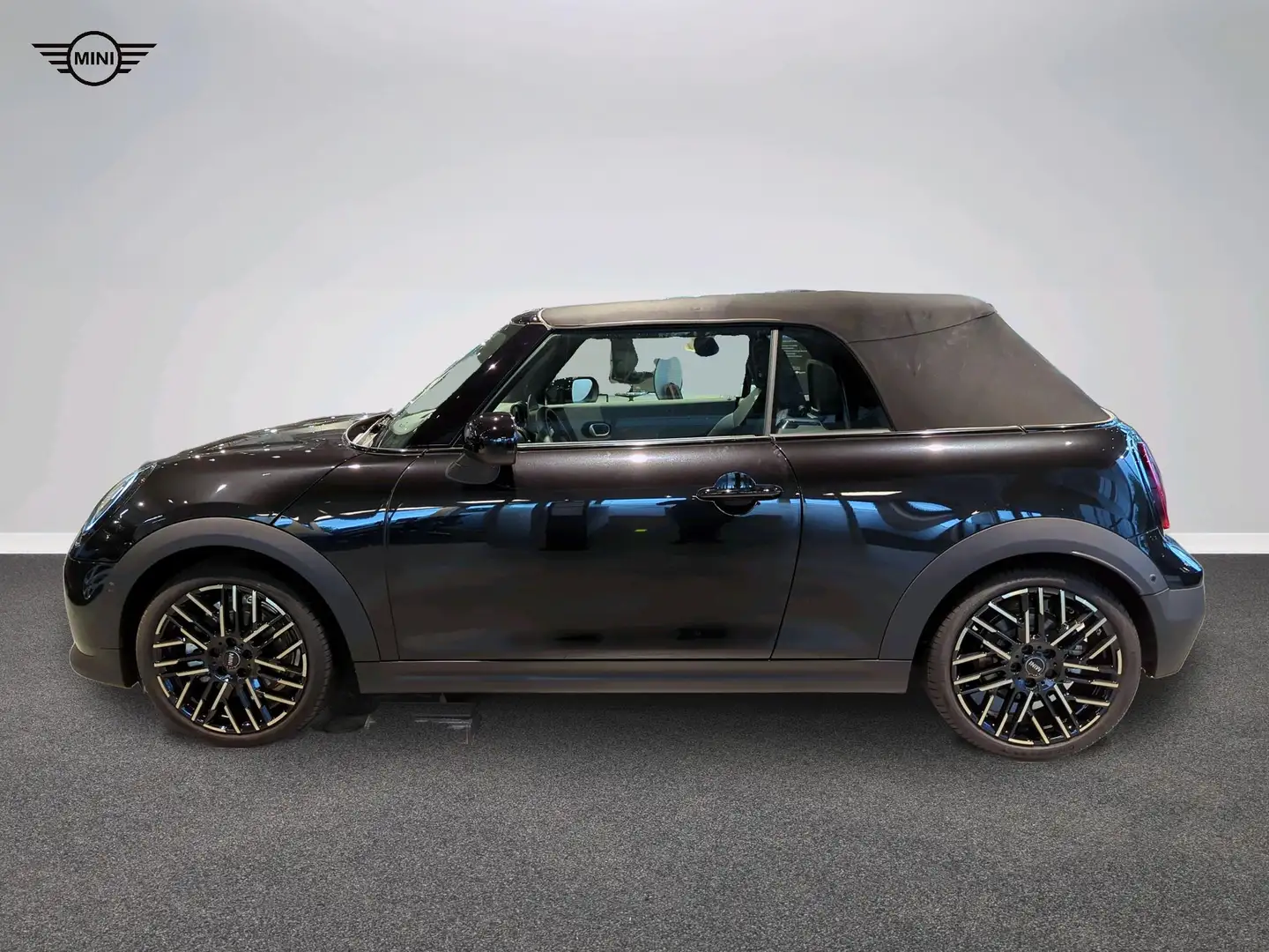MINI Cooper C Cabrio Favoured Trim Noir - 2