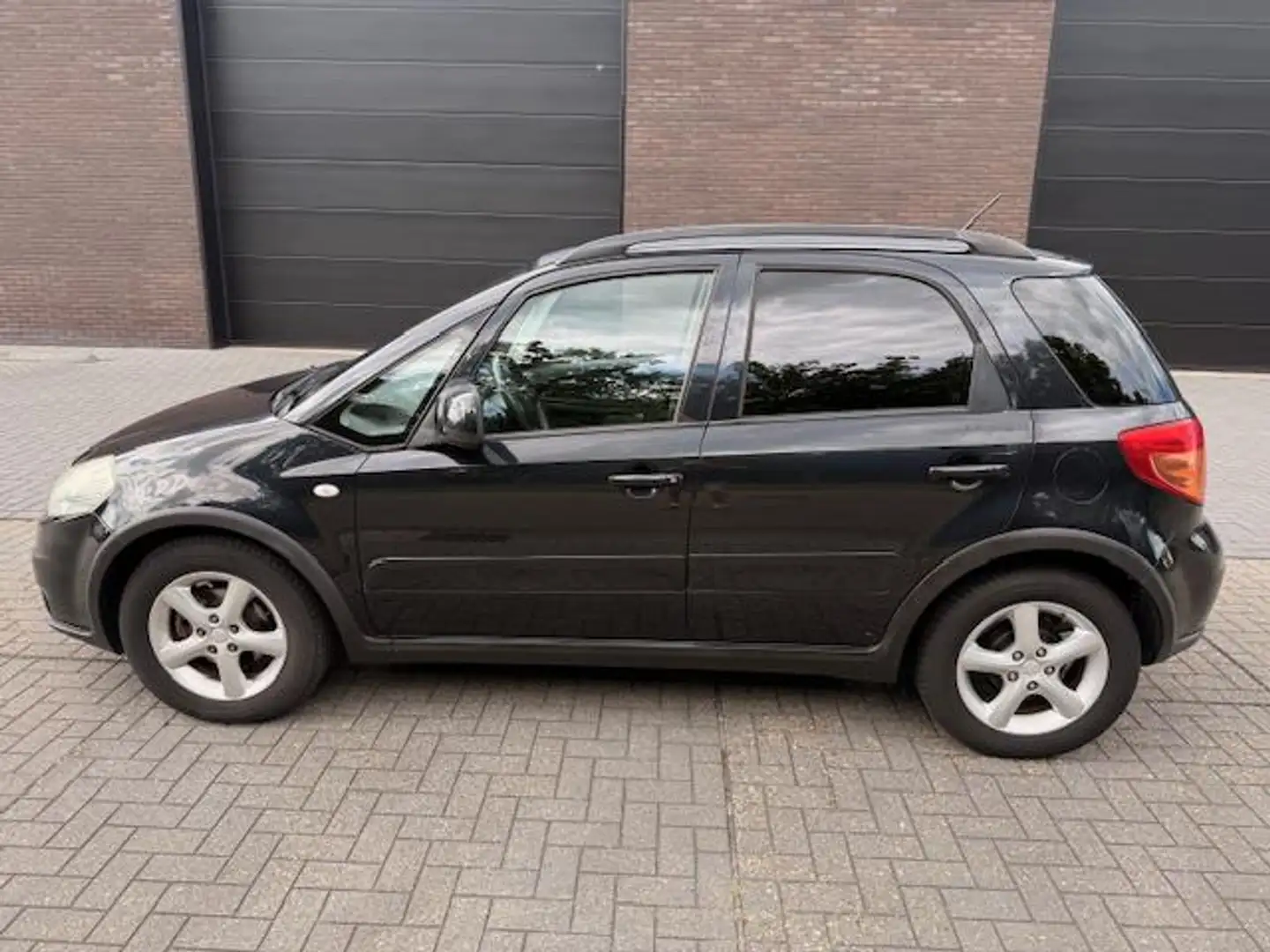 Suzuki SX4 1.6 Shogun | 110484km|AIRCO| NWE.APK|LICHT METAAL| Schwarz - 2