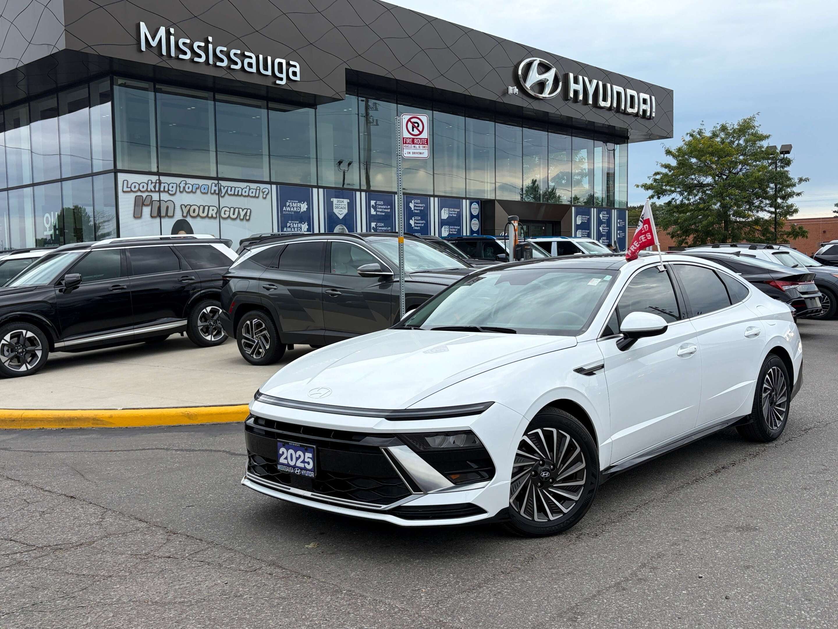 2026 Hyundai Sonata Trend | HEV | Leather | Pano roof | Carplay | DEMO