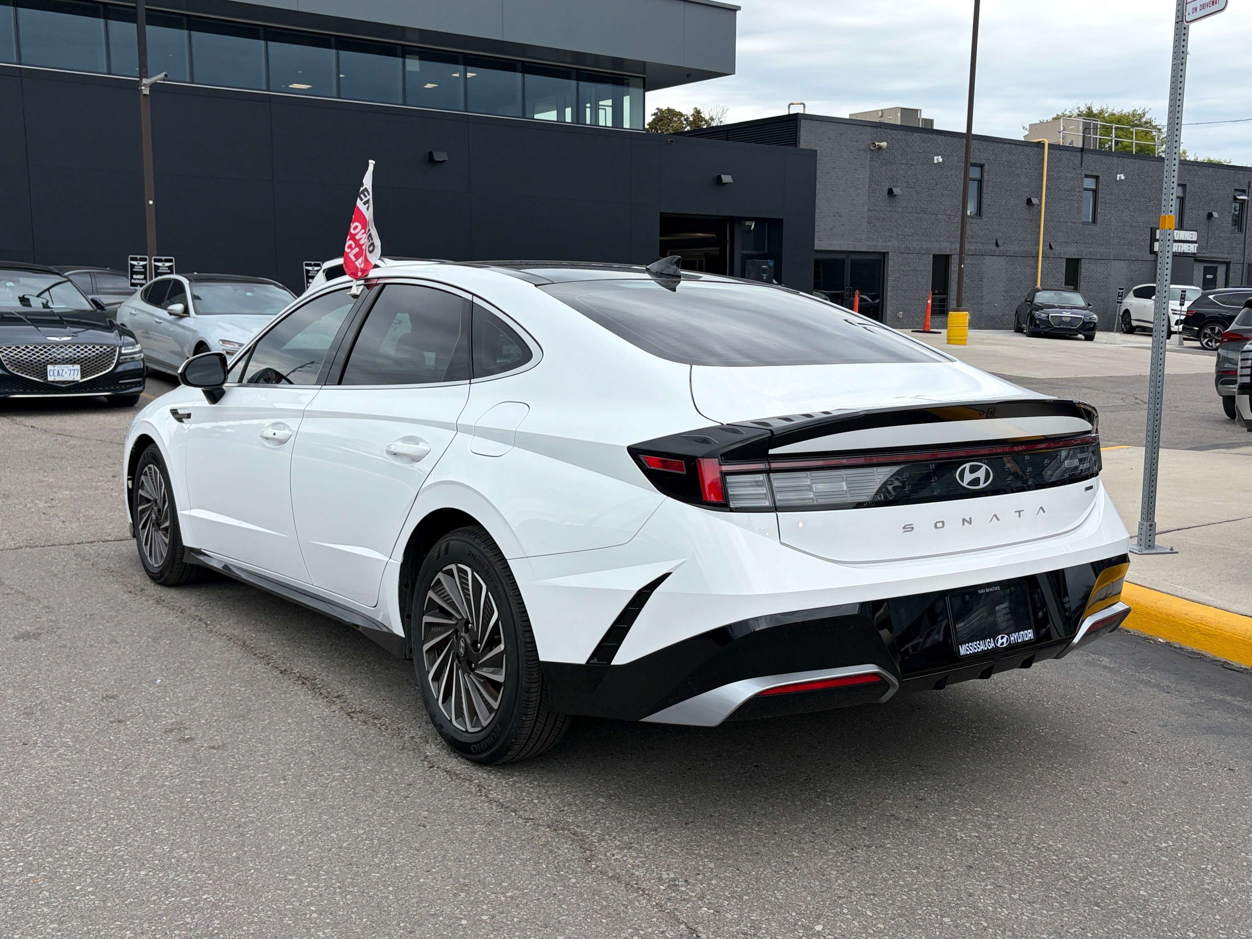 2026 Hyundai Sonata Trend | HEV | Leather | Pano roof | Carplay | DEMO — снимка 1