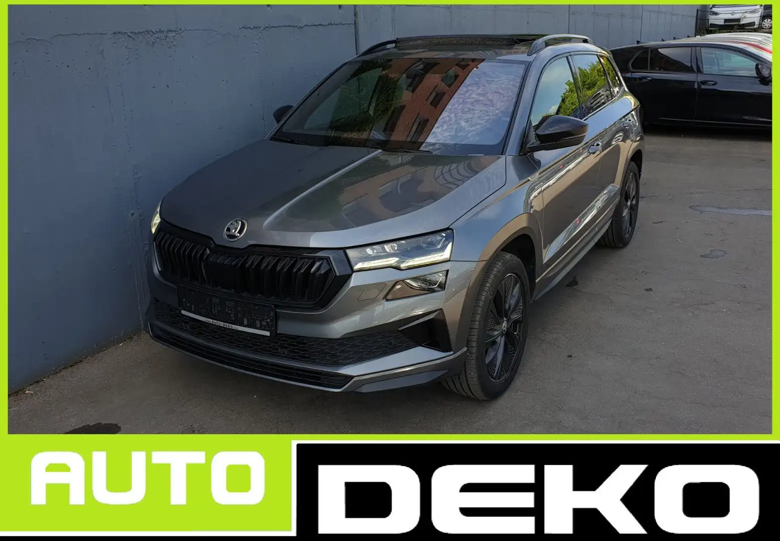 Skoda Karoq 2.0 TDI DSG 4x4 Sportline Pano/Virtual/AHK Grau - 1