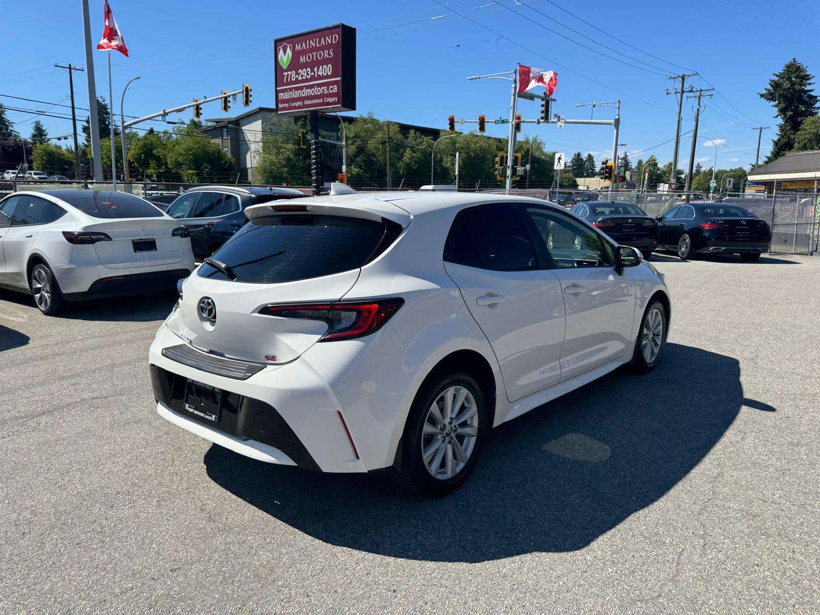 2023 Toyota Corolla Hatchback — view 5