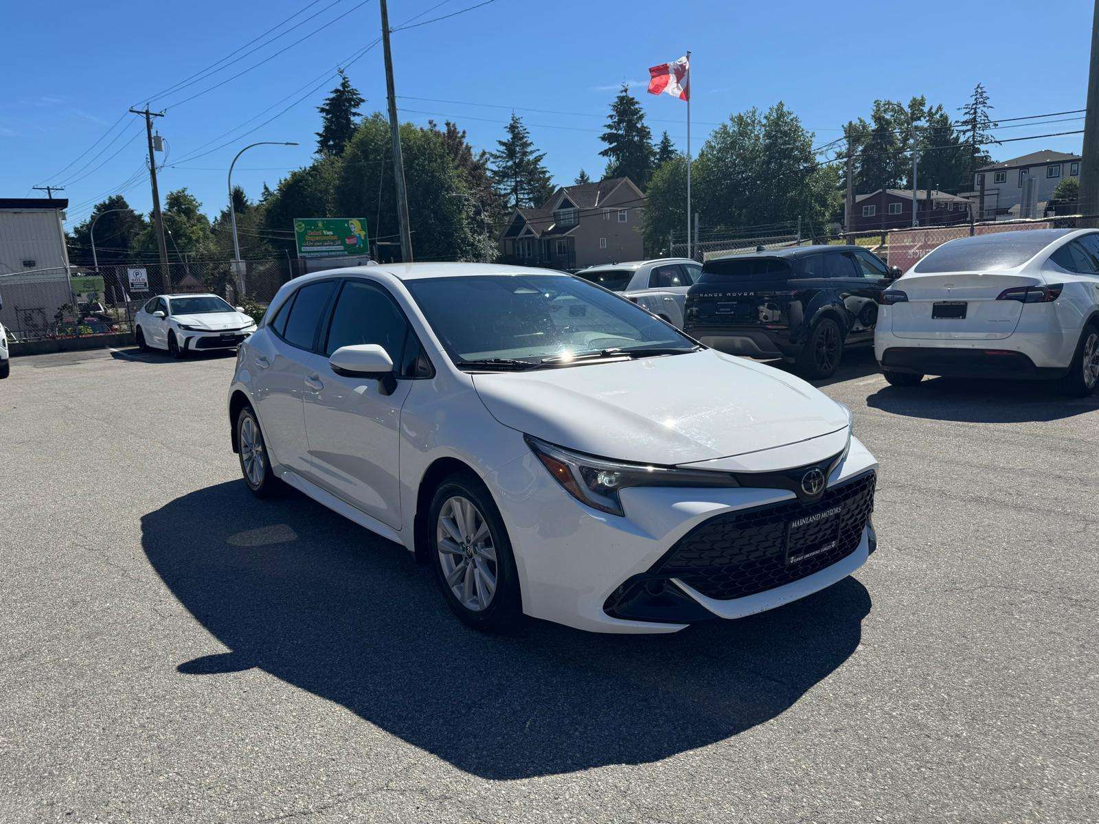 2023 Toyota Corolla Hatchback — view 3