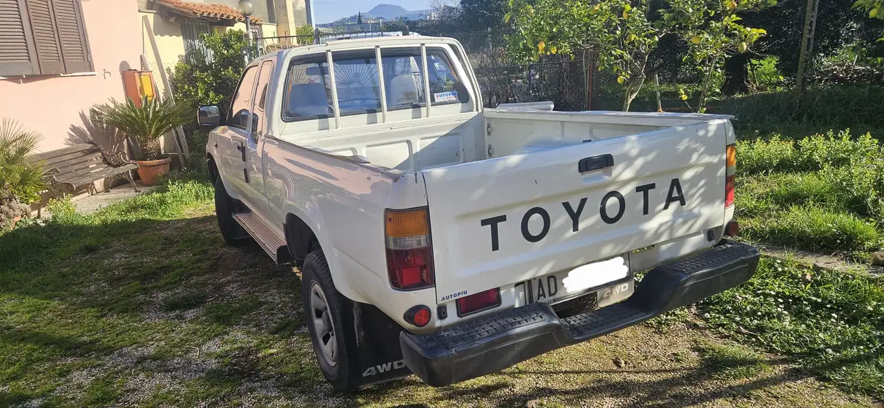 Toyota Hilux 2.5 extra cab, foto 9