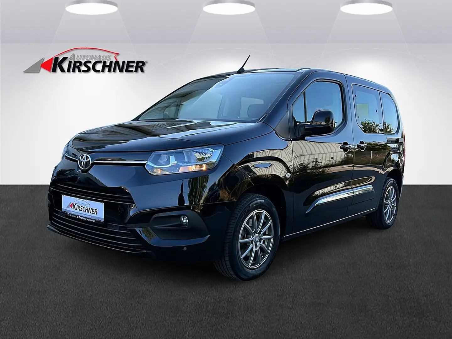 Toyota Proace City Verso L1 1,2 110 Shuttle Schwarz - 1