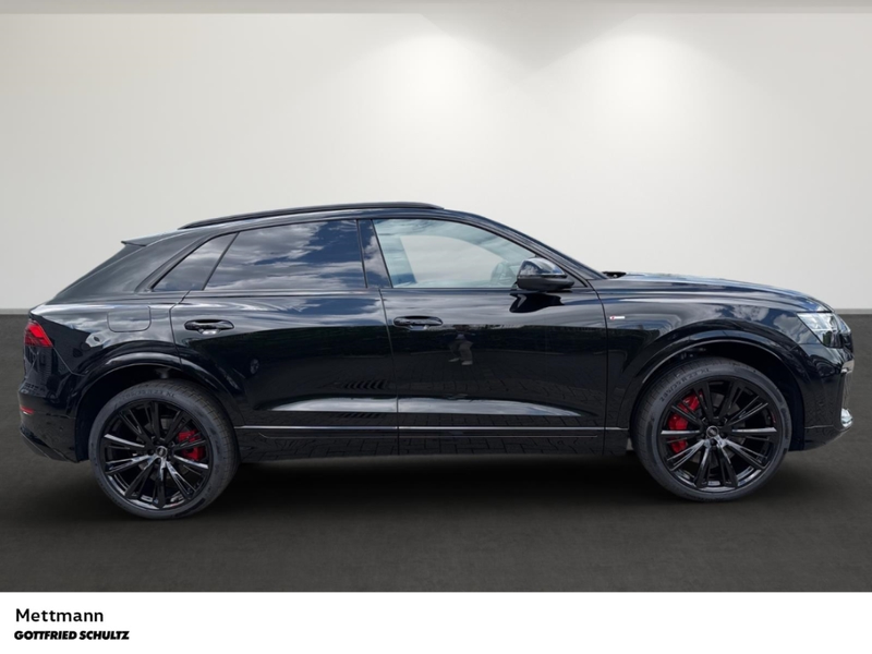 Audi Q8 SUV TFSI e 2 x S-LINE PANO B&O HUD BLACK MATRIX — photo 3