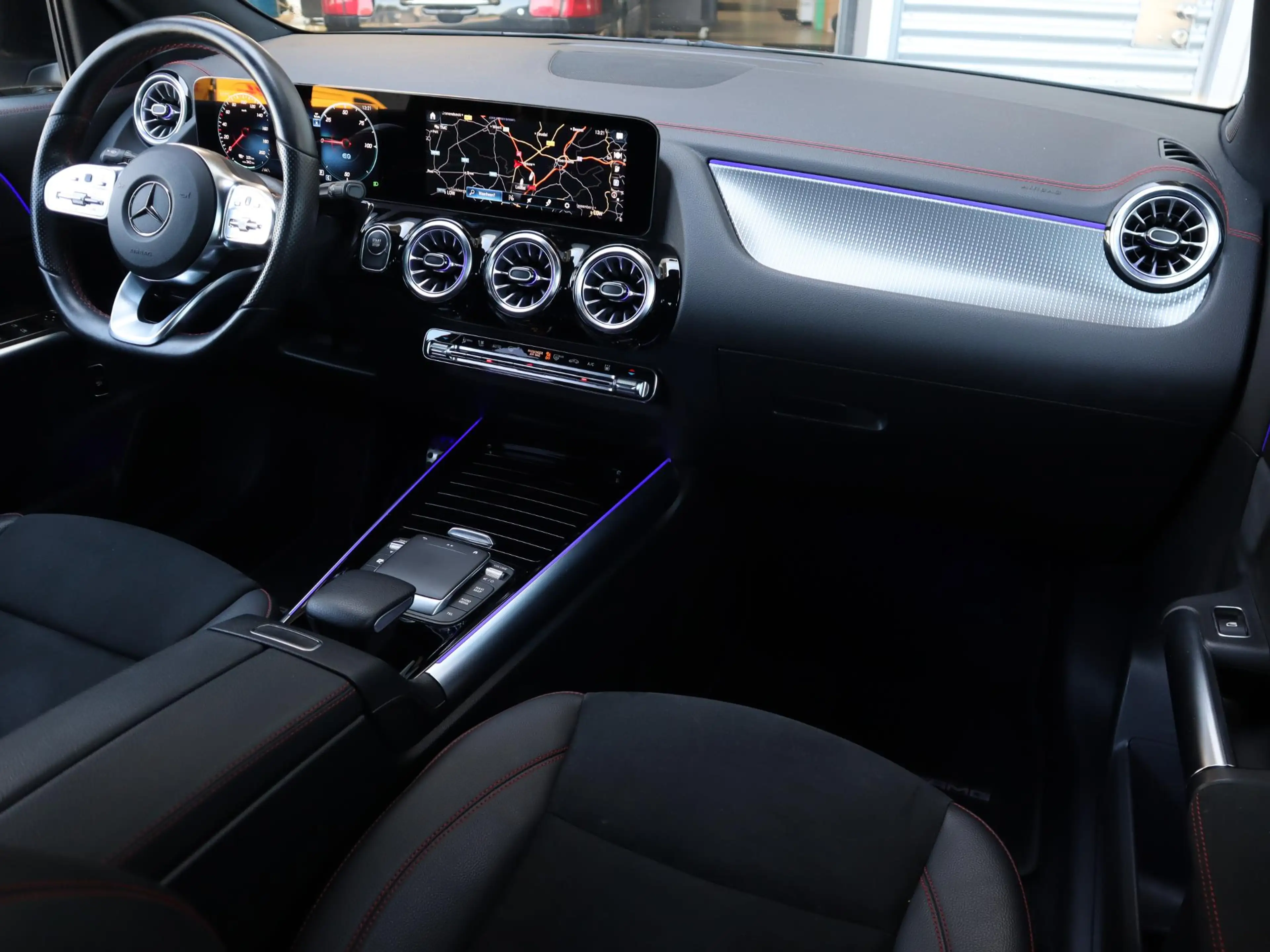 Mercedes-Benz EQA 250 Business Solution AMG 67 kWh — photo 3