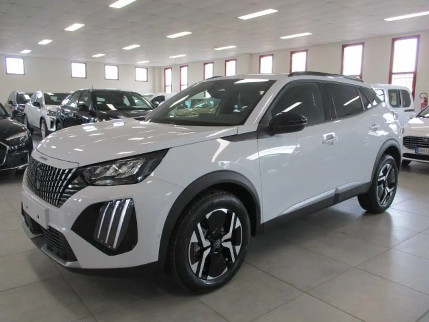 Peugeot 2008 1.2 puretech Allure 100 - KM0 Weiß - 1