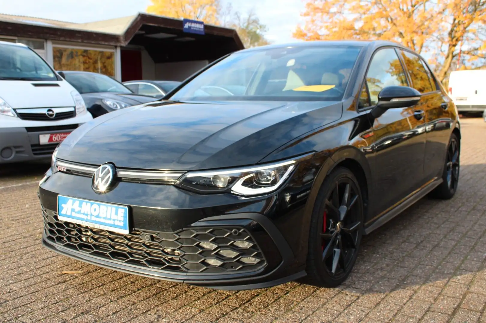 Volkswagen Golf VIII Lim. GTI Leder Kamera Carplay Memory Schwarz - 1