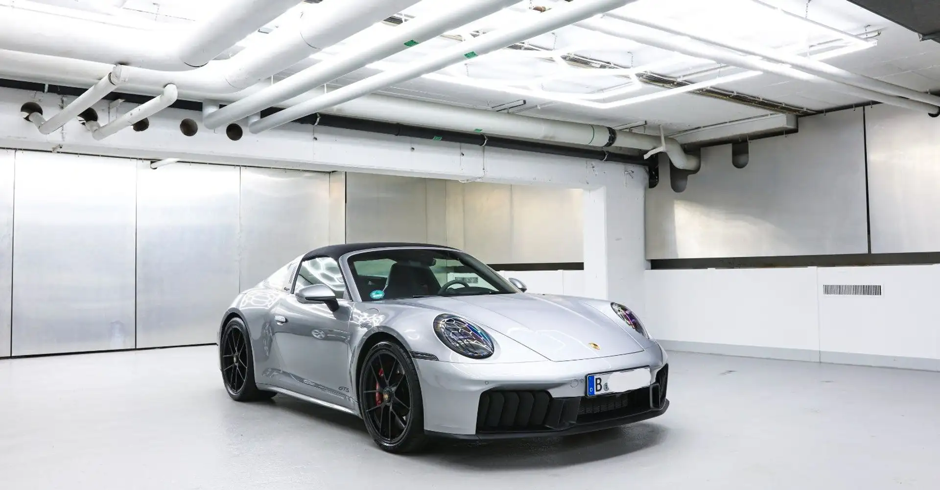 Porsche 992 Targa 4 GTS Lift Matrix 18 Wege Carbon Silber - 1