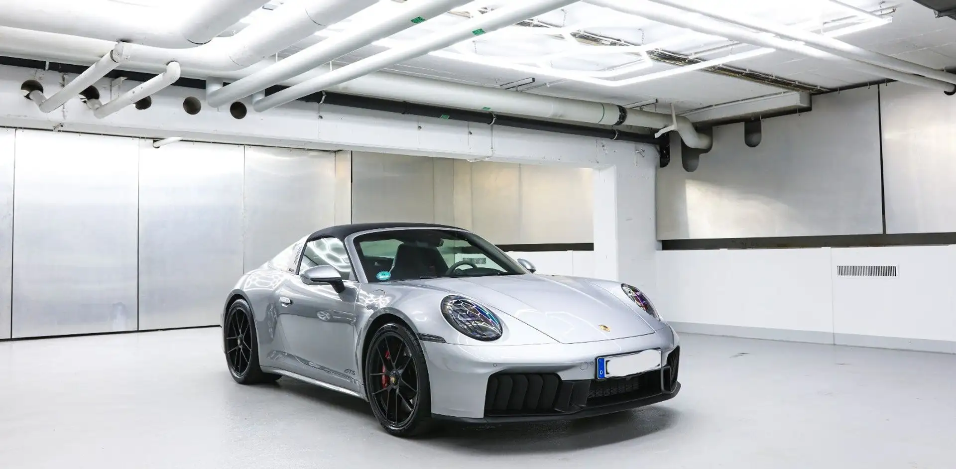 Porsche 992 Targa 4 GTS Lift Matrix 18 Wege Carbon Silber - 2