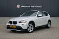BMW X1 SDrive20i Business | Trekhaak | 17'' | Cruise Cont Weiß - thumbnail 1