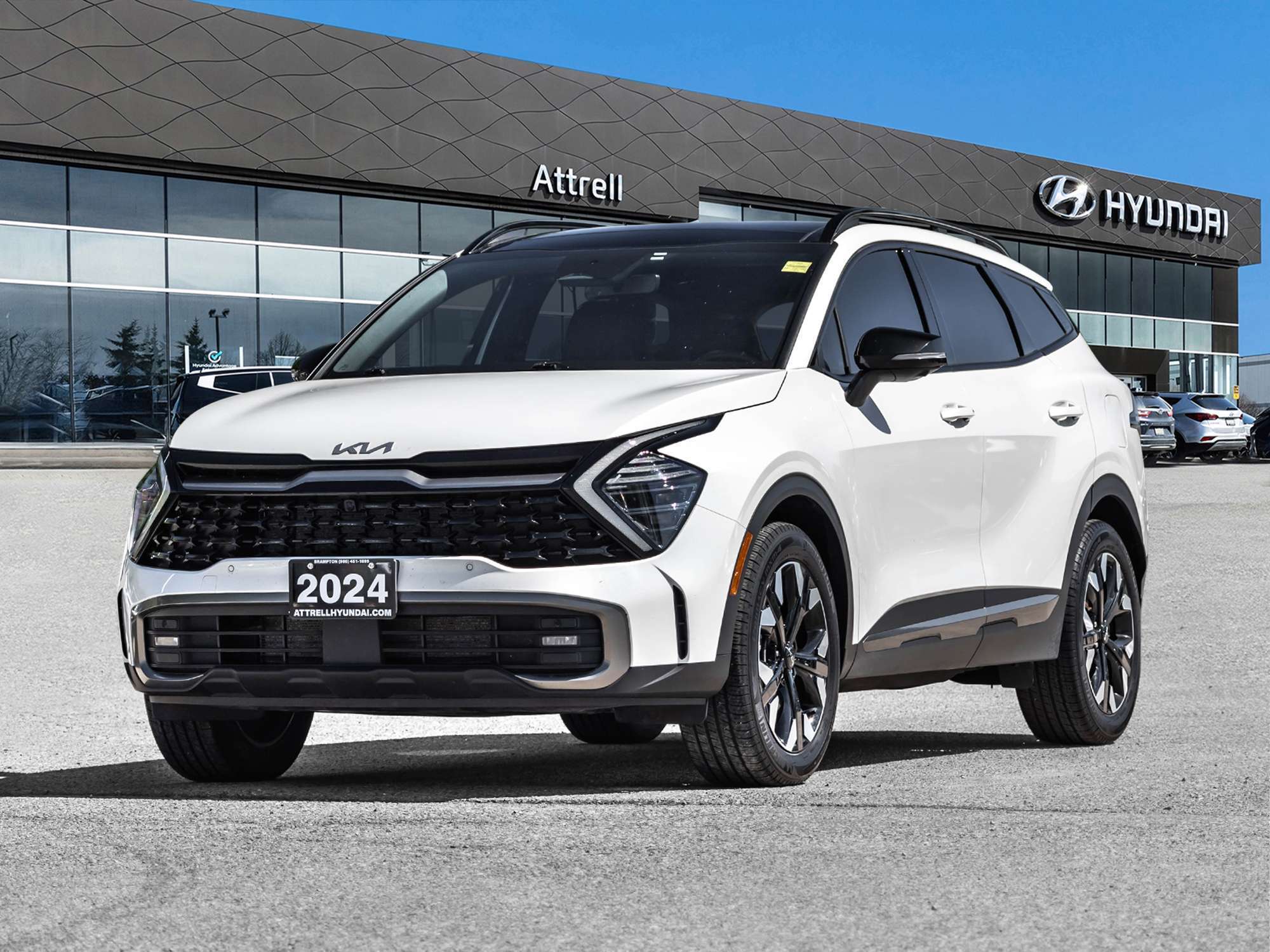 White 2024 Kia Sportage SUV / Crossover  8-Speed Automatic