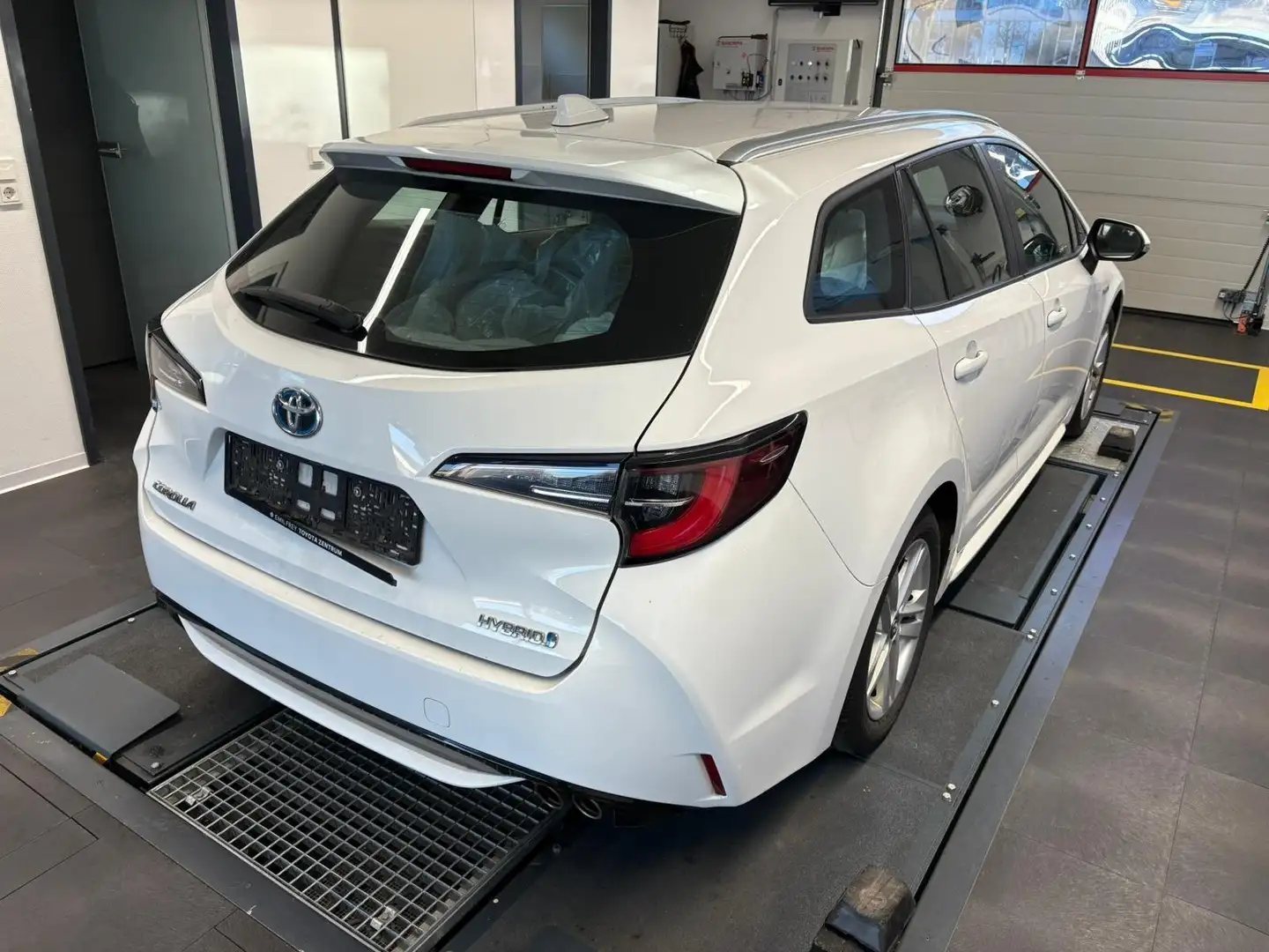 Toyota Corolla 2.0 Hybrid Lounge/KAMERA/ACC/SHZ/LED/ Blanc - 2