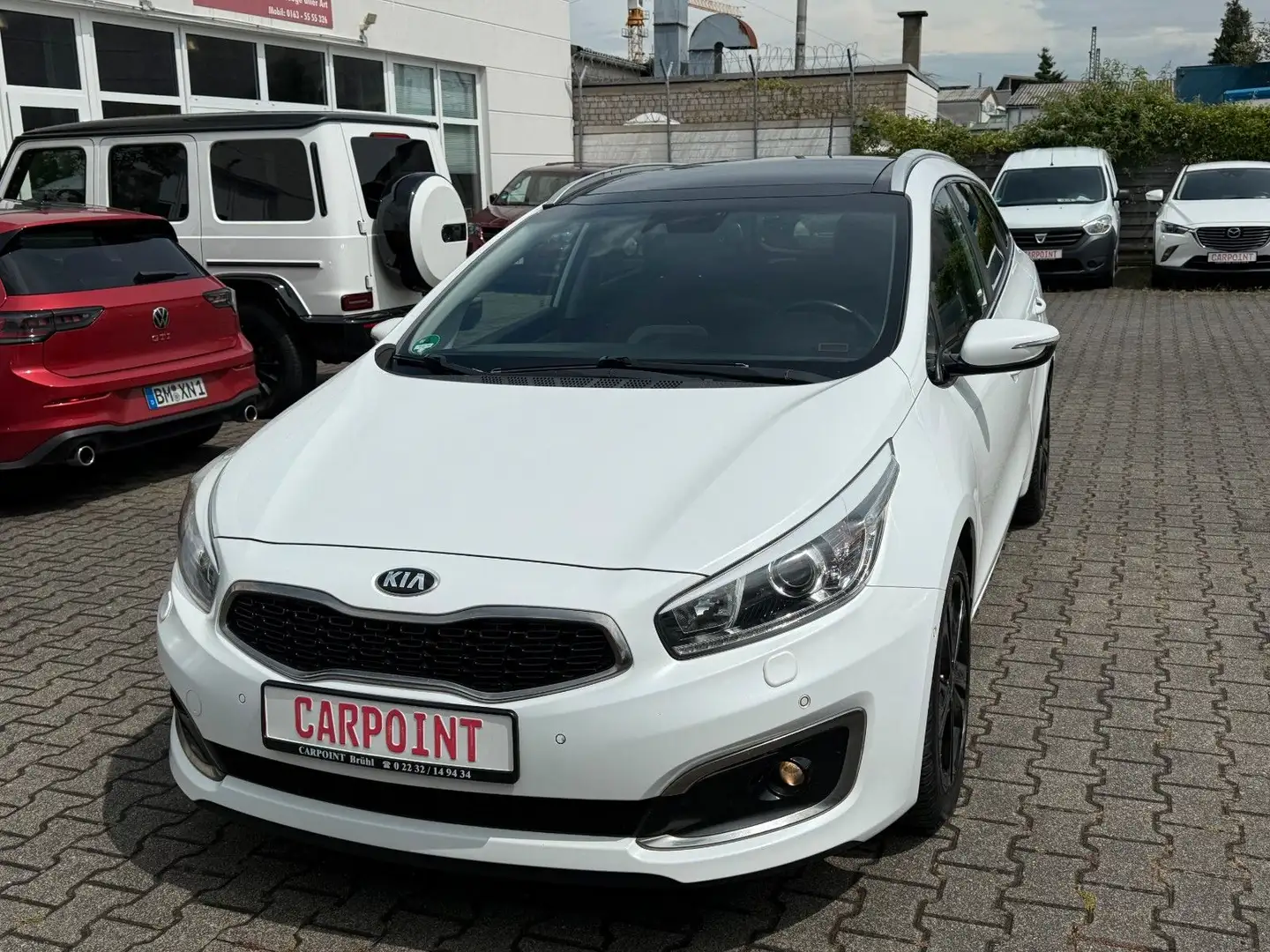 Kia Ceed SW / cee'd SW KLIMA/PANO/SHZ/AHK/NAVI/2.HAND Weiß - 1