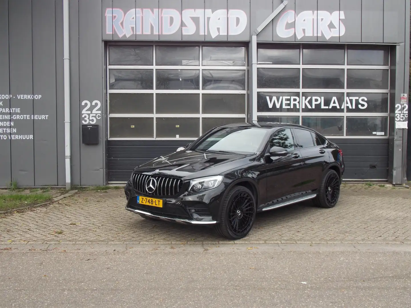 Mercedes-Benz GLC 350 Coupé 350e 4MATIC Premium Plus Automaat Airco Came Zwart - 2