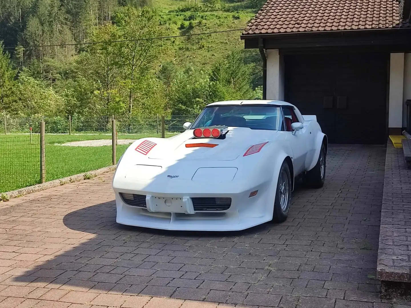Chevrolet Corvette C3 Weiß - 1